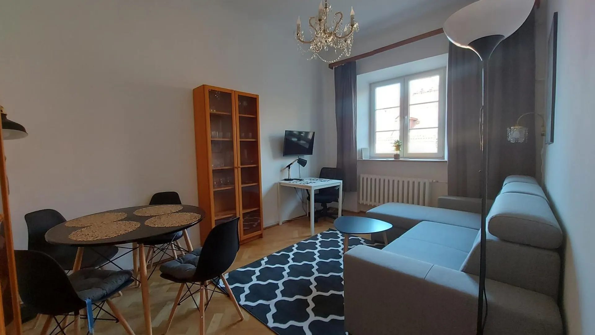 Warsaw Holiday Apartment